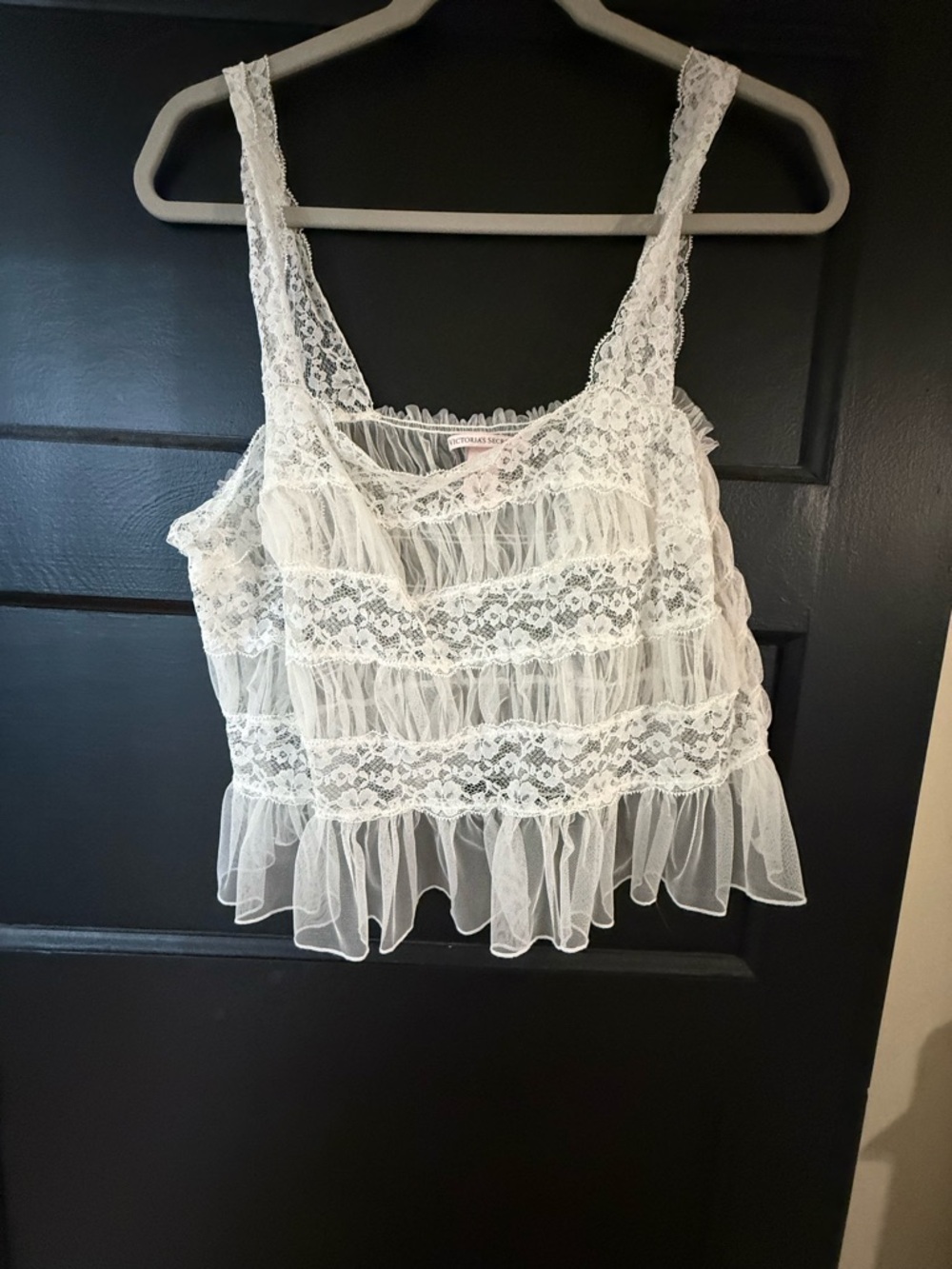 Victoria Secret Lace Ruffled Tank Top in Ivory